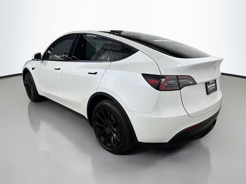 Used 2023 Tesla Model Y Long Range AWD/4WD image 7