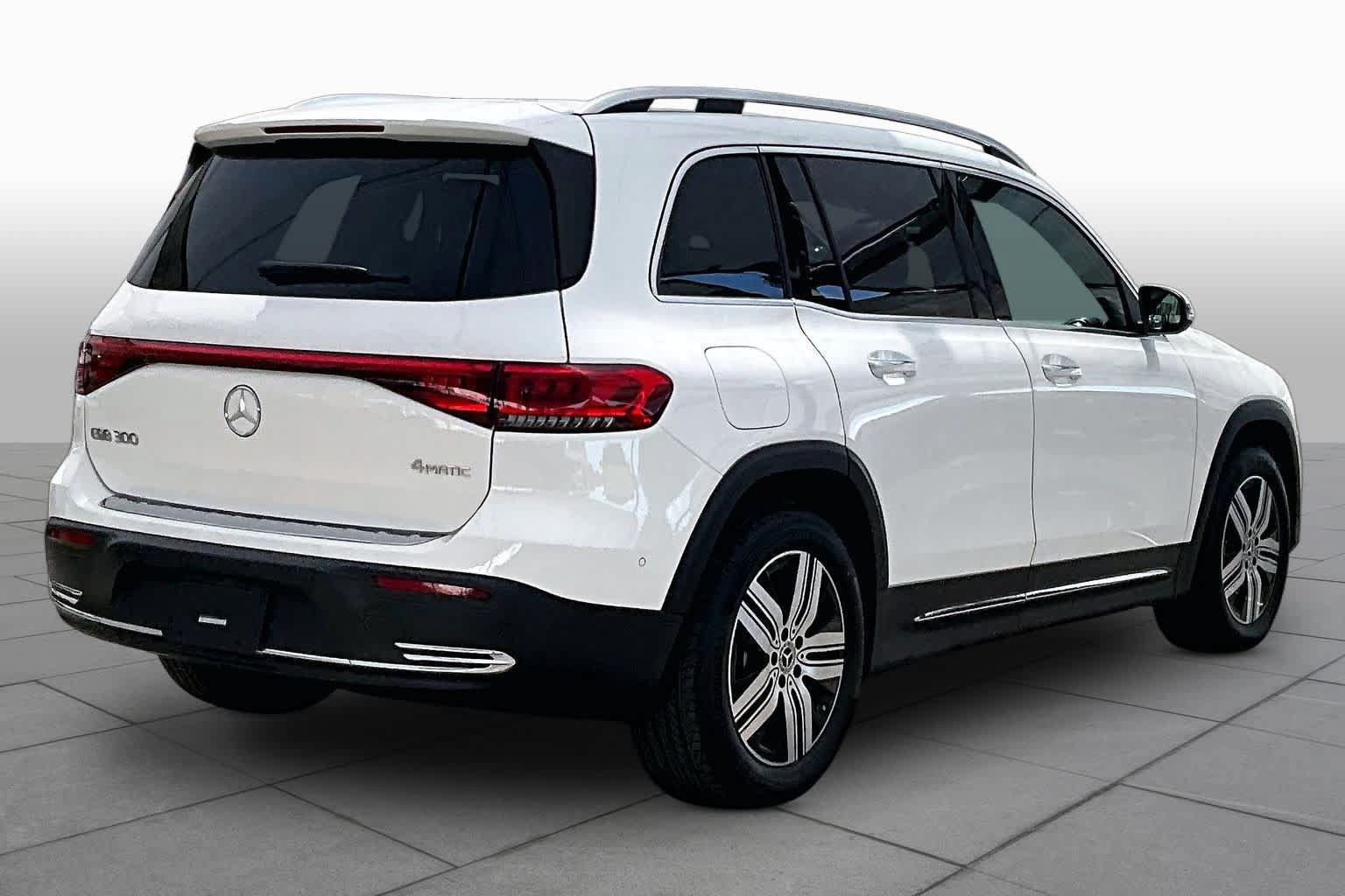 Certified 2023 Mercedes-Benz EQB 300 4MATIC w/ Exclusive Package image 12