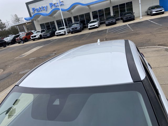 Used 2022 Nissan Kicks S image 27