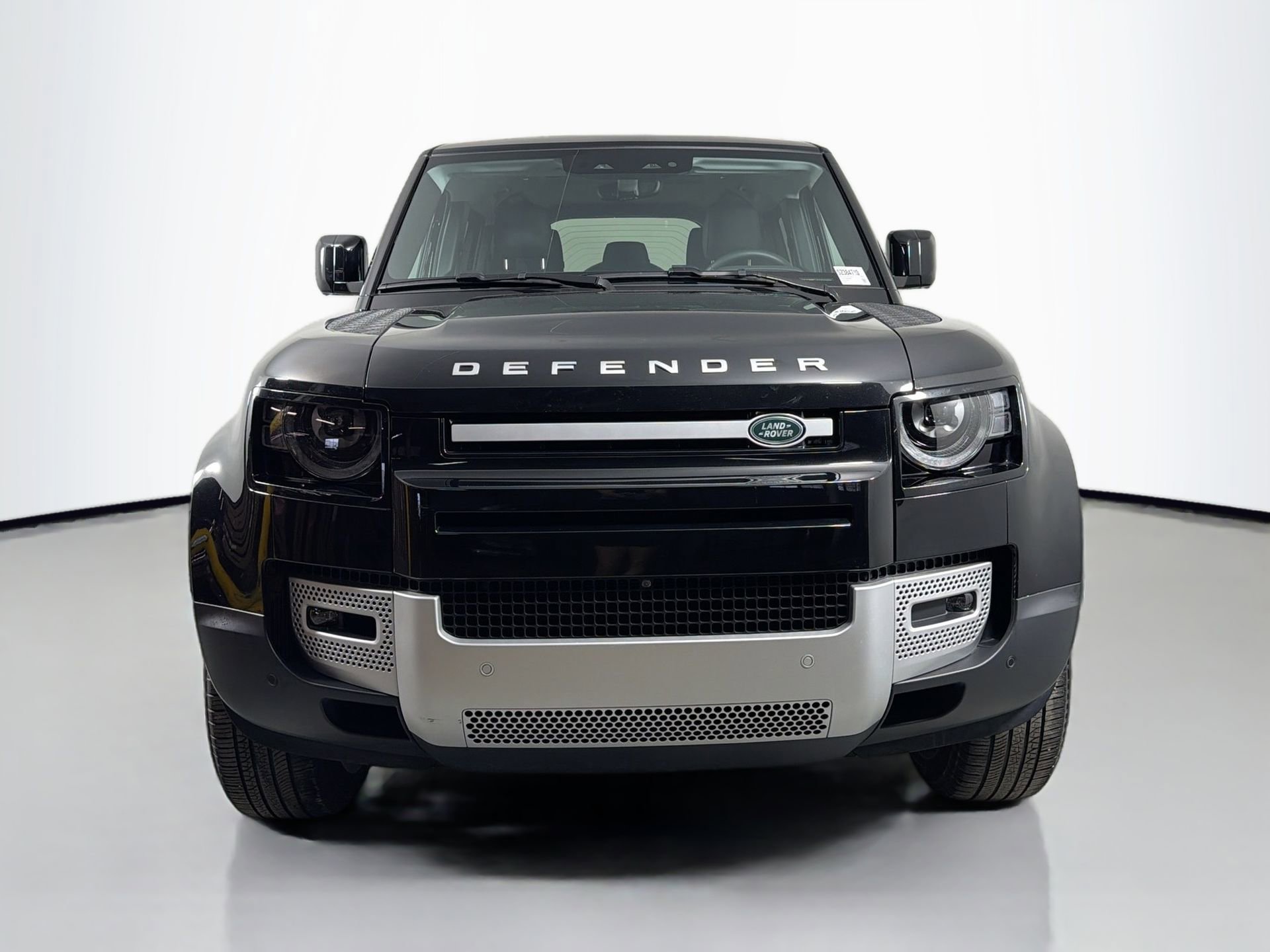 Certified 2025 Land Rover Defender 110 S image 2