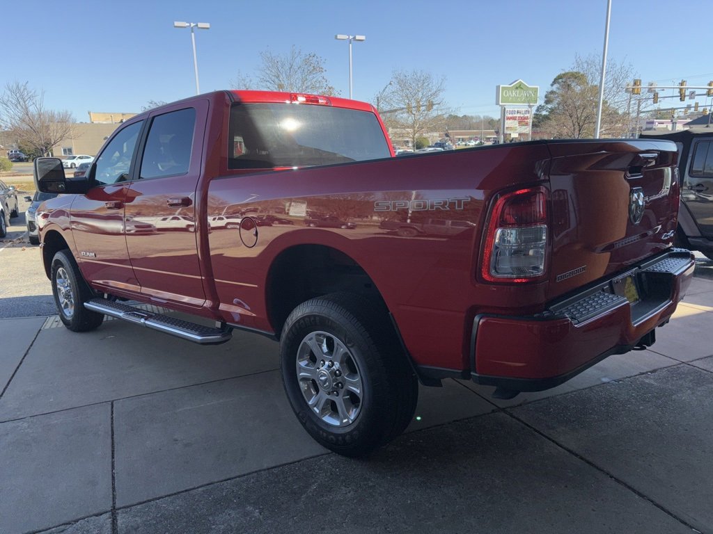 Used 2024 RAM 2500 Big Horn w/ Sport Appearance Package image 7