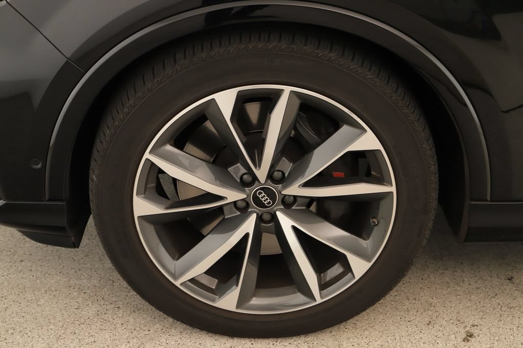 Certified 2023 Audi SQ7 Prestige AWD/4WD image 38