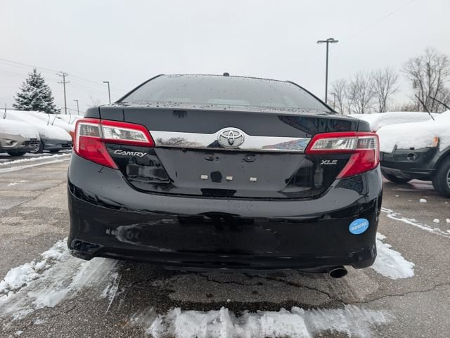 Used 2014 Toyota Camry XLE w/ Leather Package image 5