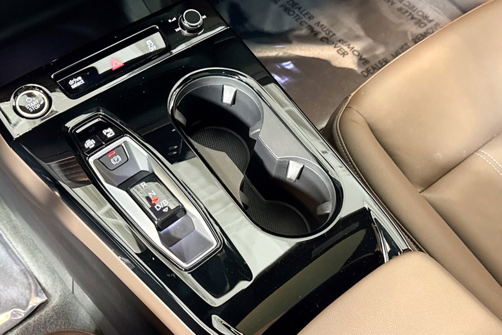 Used 2025 Audi A6 e-tron Premium w/ Convenience Package image 15