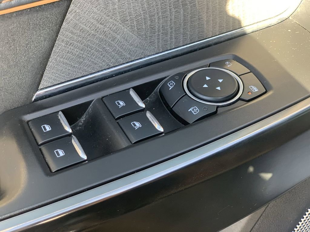 Used 2023 Ford F150 Platinum image 21