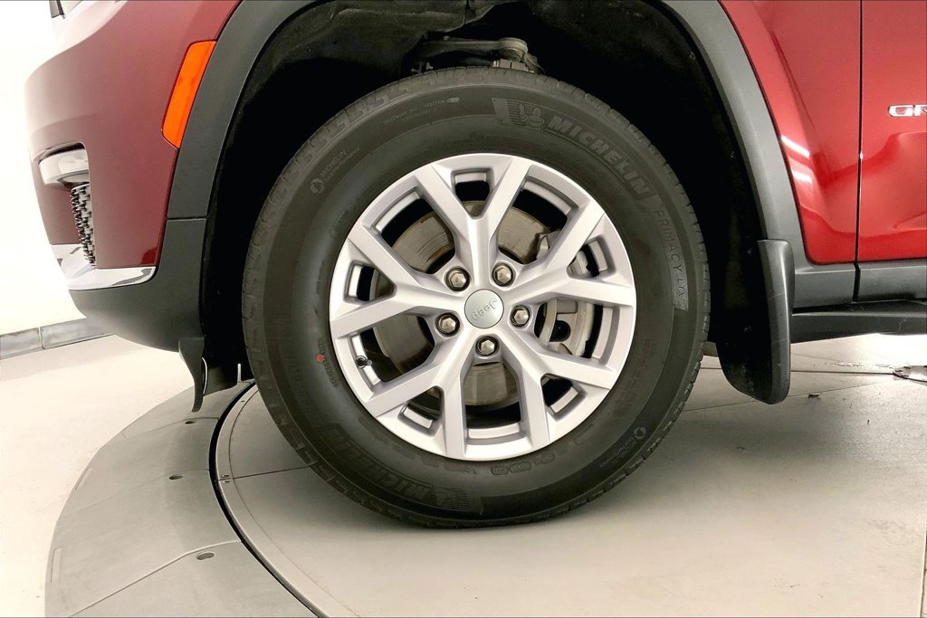 Used 2022 Jeep Grand Cherokee L Limited AWD/4WD image 8