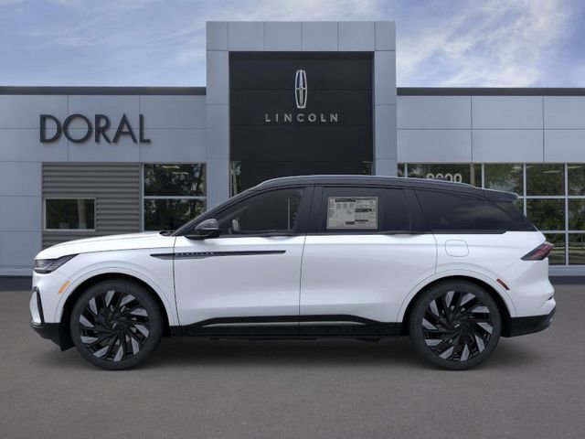 New 2026 Lincoln Nautilus Reserve w/ Jet Appearance Package image 3