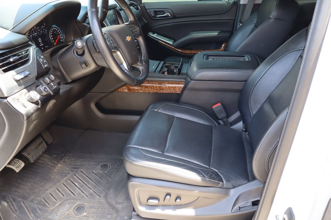 Used 2019 Chevrolet Suburban Premier AWD/4WD image 17