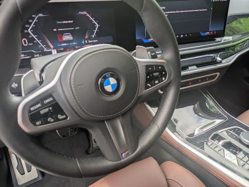 Used 2024 BMW X5 xDrive40i w/ M Sport Package AWD/4WD image 13
