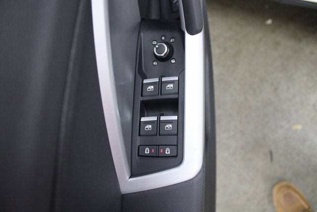 Used 2024 Audi Q3 2.0T Premium image 12