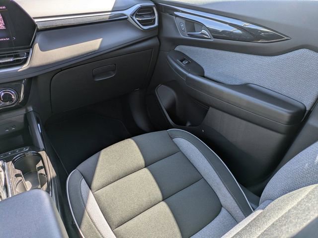 New 2025 Chevrolet TrailBlazer LT w/ Convenience Package FWD image 19