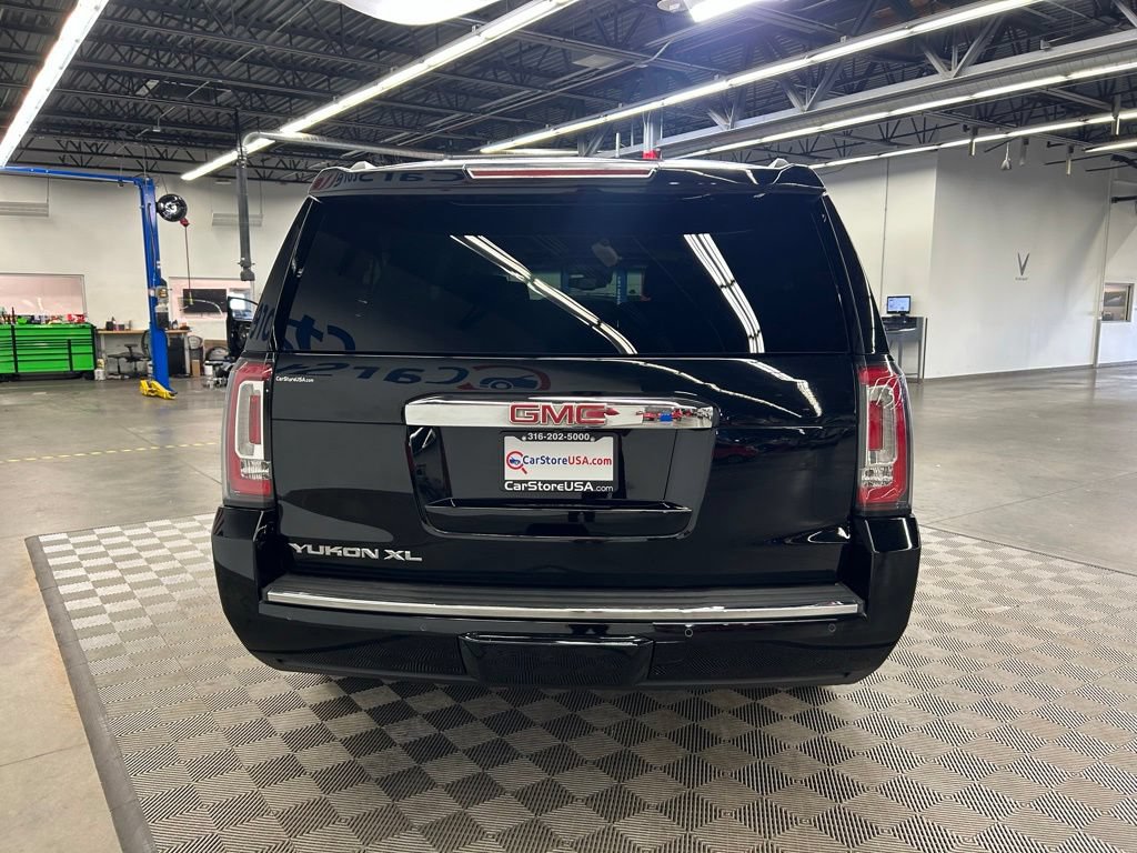 Used 2019 GMC Yukon XL Denali w/ Open Road Package RWD image 10