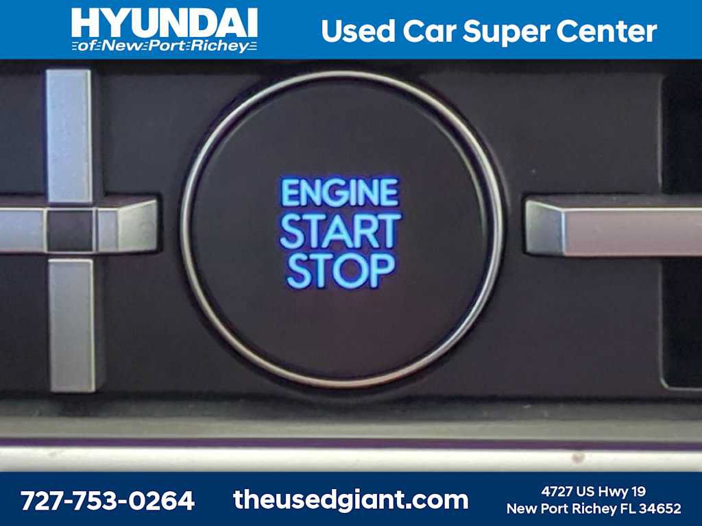 Used 2025 Hyundai Santa Fe SEL FWD image 33