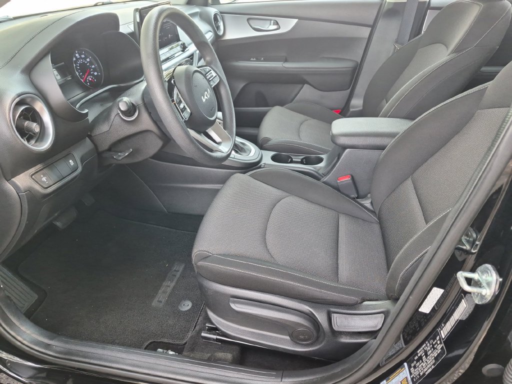 Used 2023 Kia Forte LXS FWD image 14