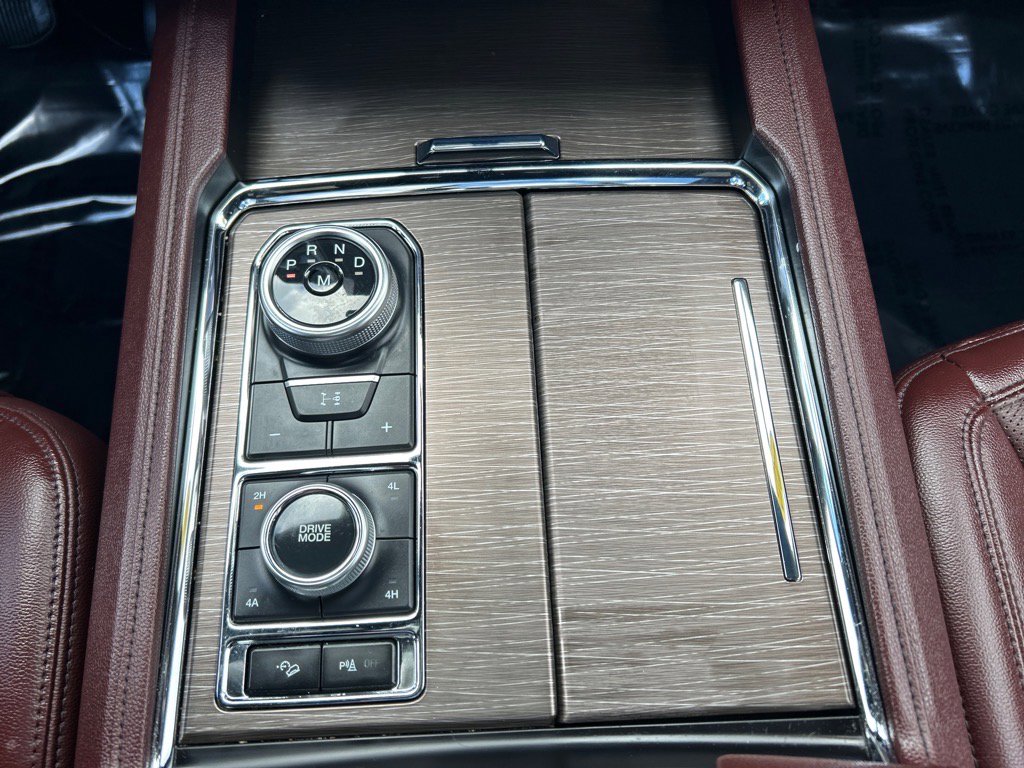 Used 2023 Ford Expedition Limited image 36