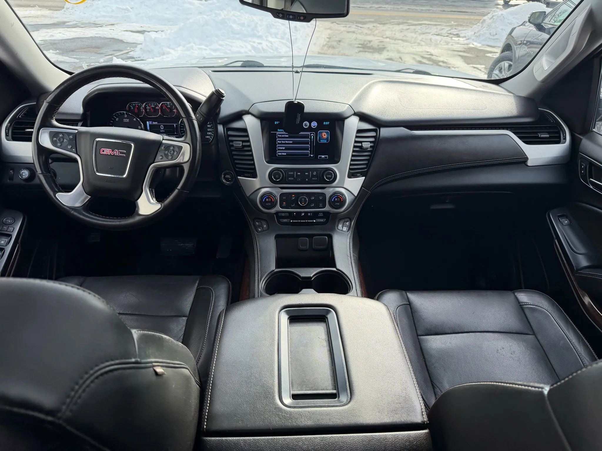 Used 2020 GMC Yukon SLT image 30