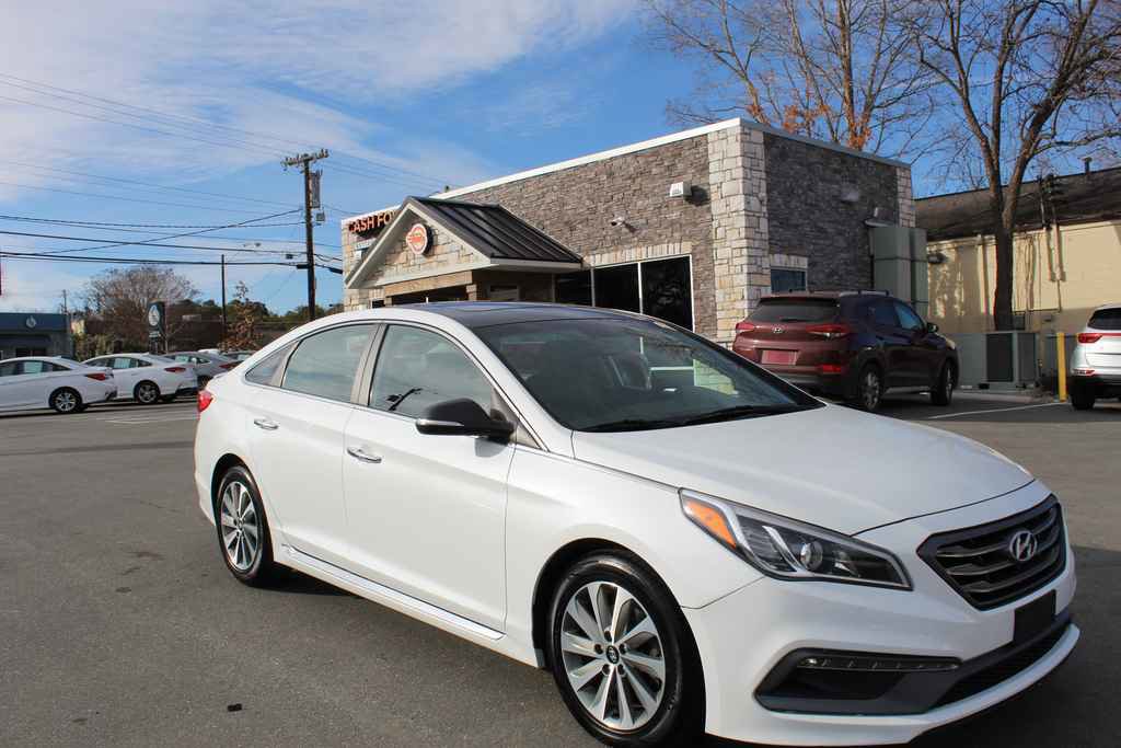 Used 2017 Hyundai Sonata Sport w/ Value Edition Package 02 image 3