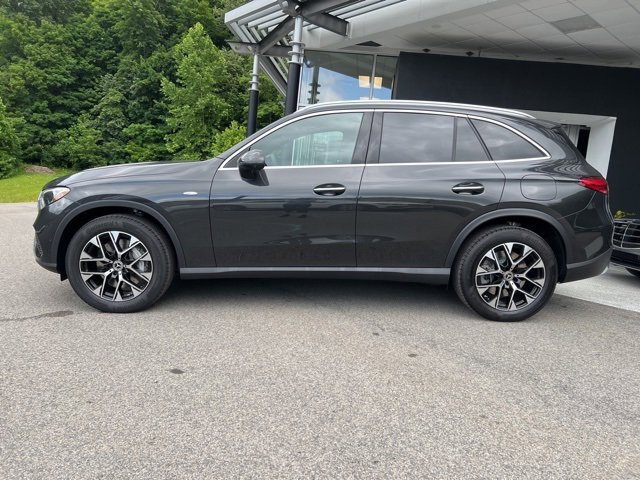 New 2025 Mercedes-Benz GLC 350e 4MATIC image 2