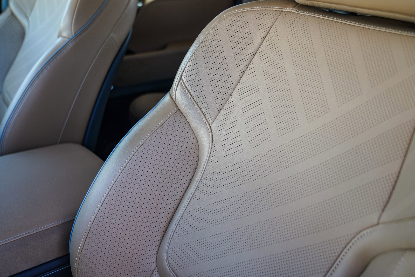 Used 2025 INFINITI QX80 Luxe image 54