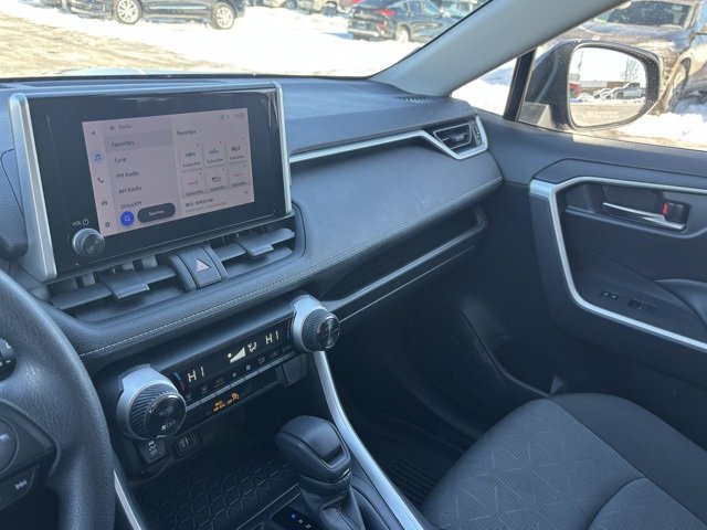 Used 2024 Toyota RAV4 XLE image 26