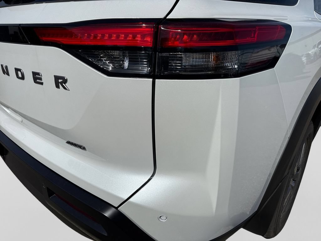 New 2026 Nissan Pathfinder SV AWD/4WD image 19
