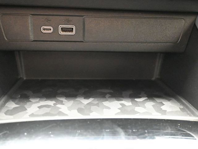 Used 2023 Chevrolet Colorado Trail Boss w/ Technology Package image 28