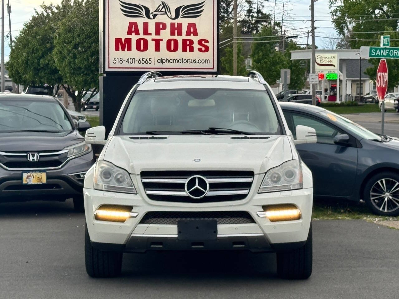 Used 2012 Mercedes-Benz GL 450 4MATIC image 2