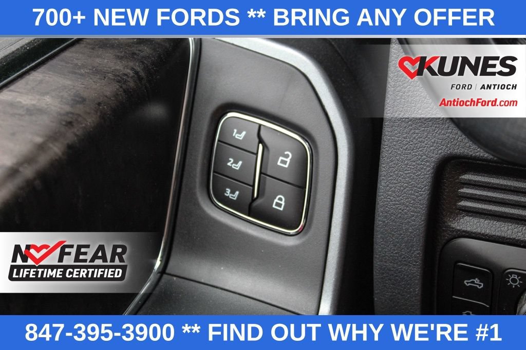 New 2025 Ford F250 Lariat w/ Black Appearance Package AWD/4WD image 38