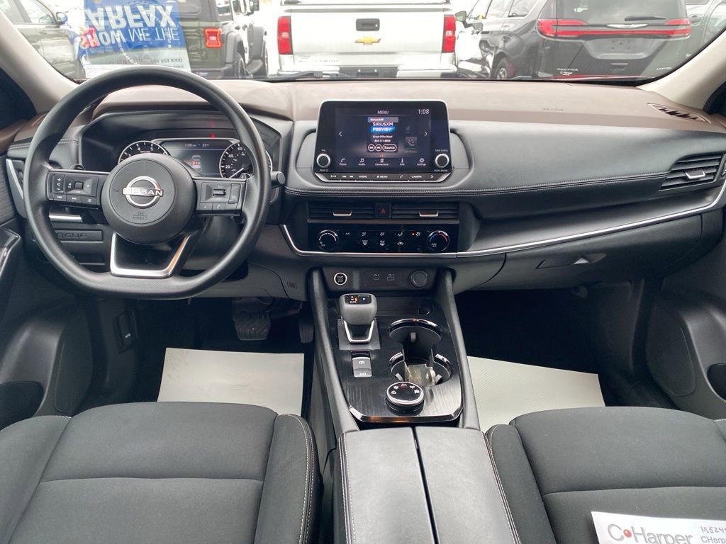 Used 2023 Nissan Rogue S image 17