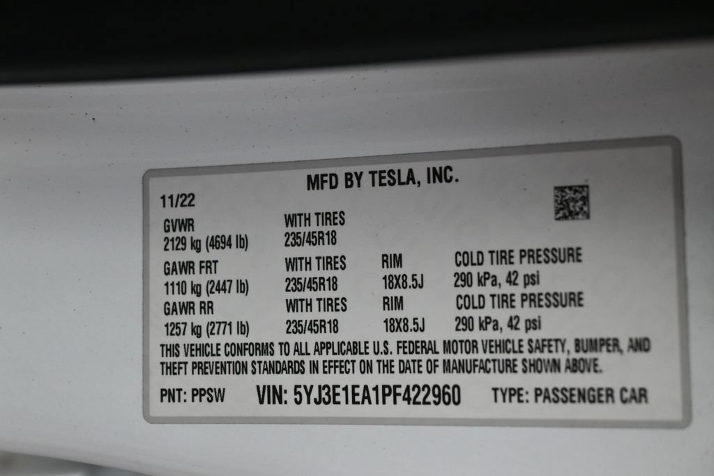 Used 2023 Tesla Model 3 Standard Range RWD image 9