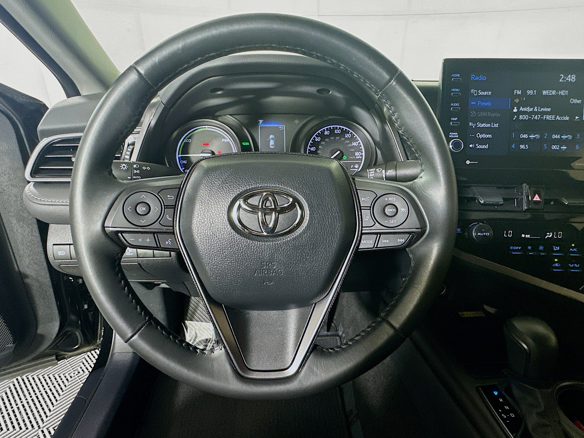 Used 2023 Toyota Camry SE w/ Audio Upgrade Package FWD image 15