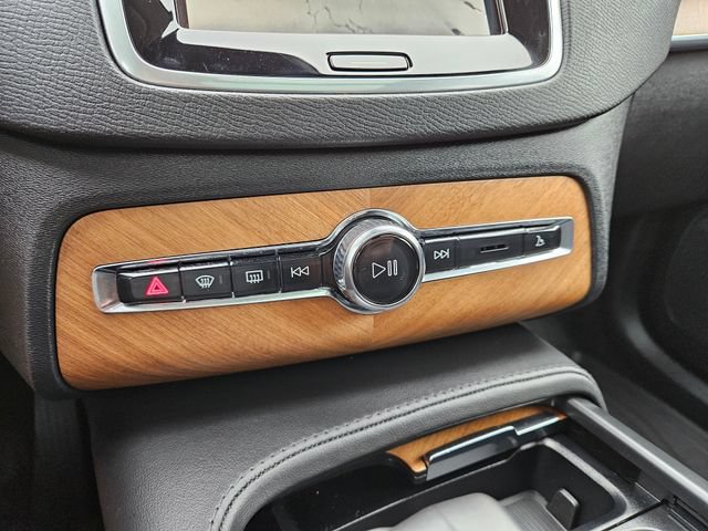 Certified 2024 Volvo XC90 T8 Plus w/ Protection Package Premier AWD/4WD image 28