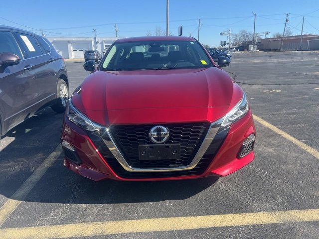Used 2021 Nissan Altima 2.5 SR w/ SR Premium Package image 2