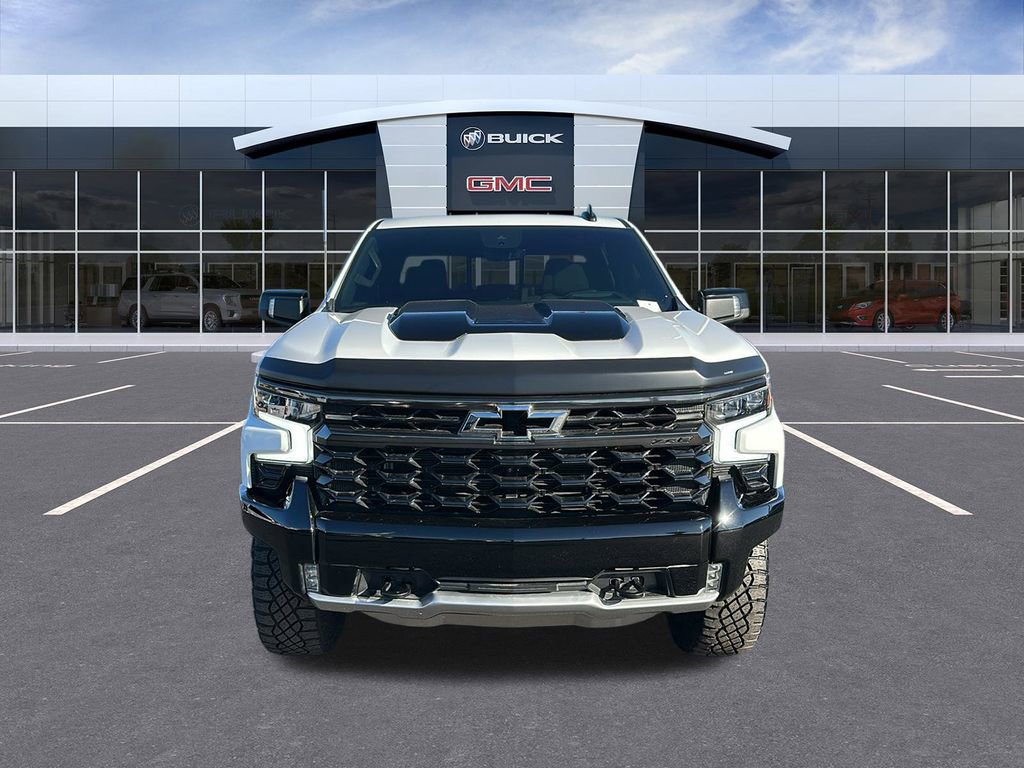 Used 2024 Chevrolet Silverado 1500 ZR2 w/ Technology Package image 8