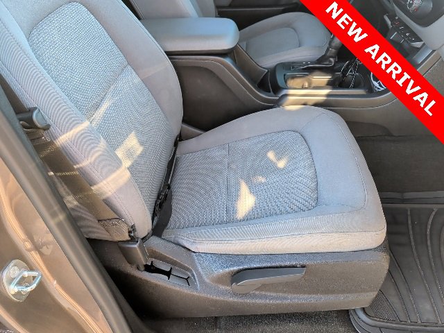 Used 2016 GMC Canyon 2WD Crew Cab w/ Convenience Package image 9