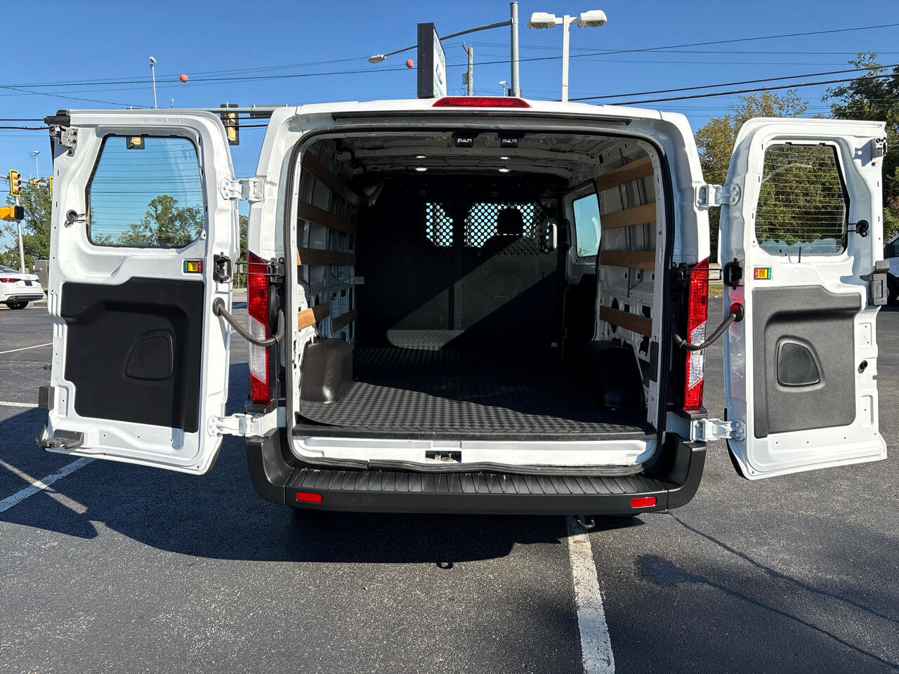 Used 2024 Ford Transit 250 Low Roof w/ Exterior Upgrade Package image 29