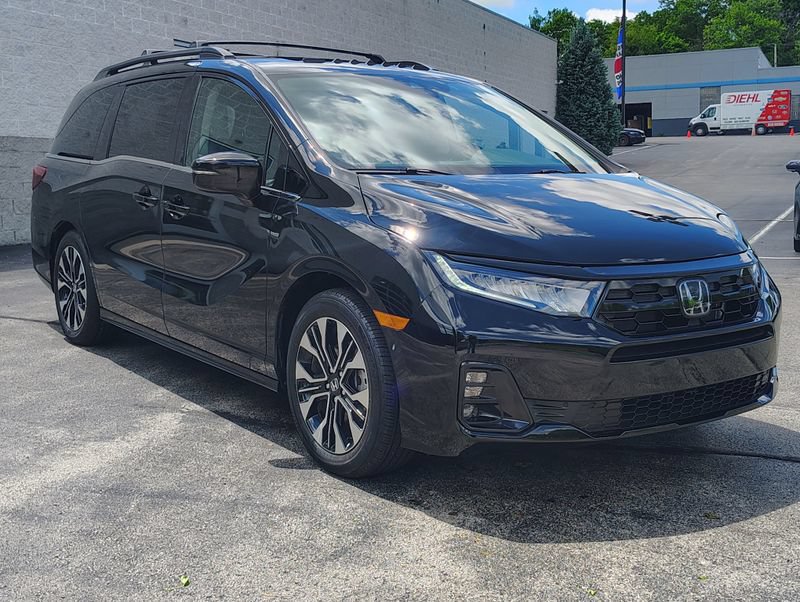 Used 2025 Honda Odyssey Elite image 4