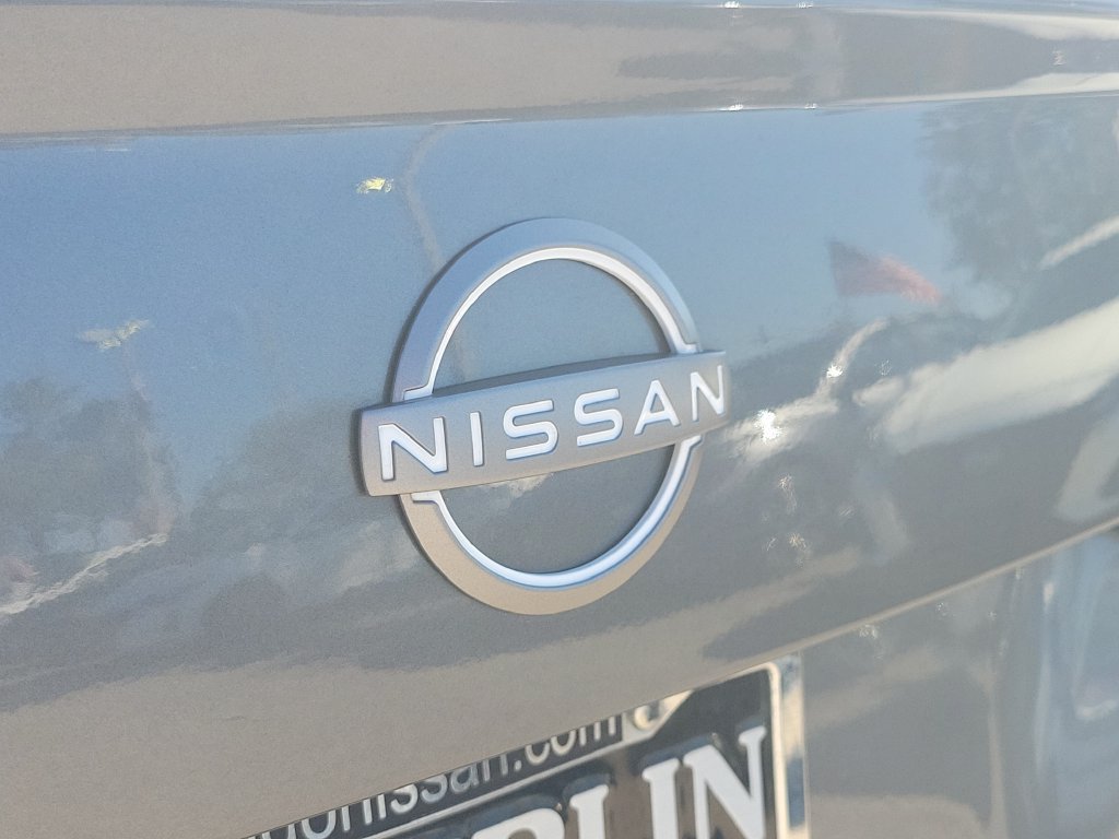 Used 2025 Nissan Versa SV w/ Trunk Package FWD image 6