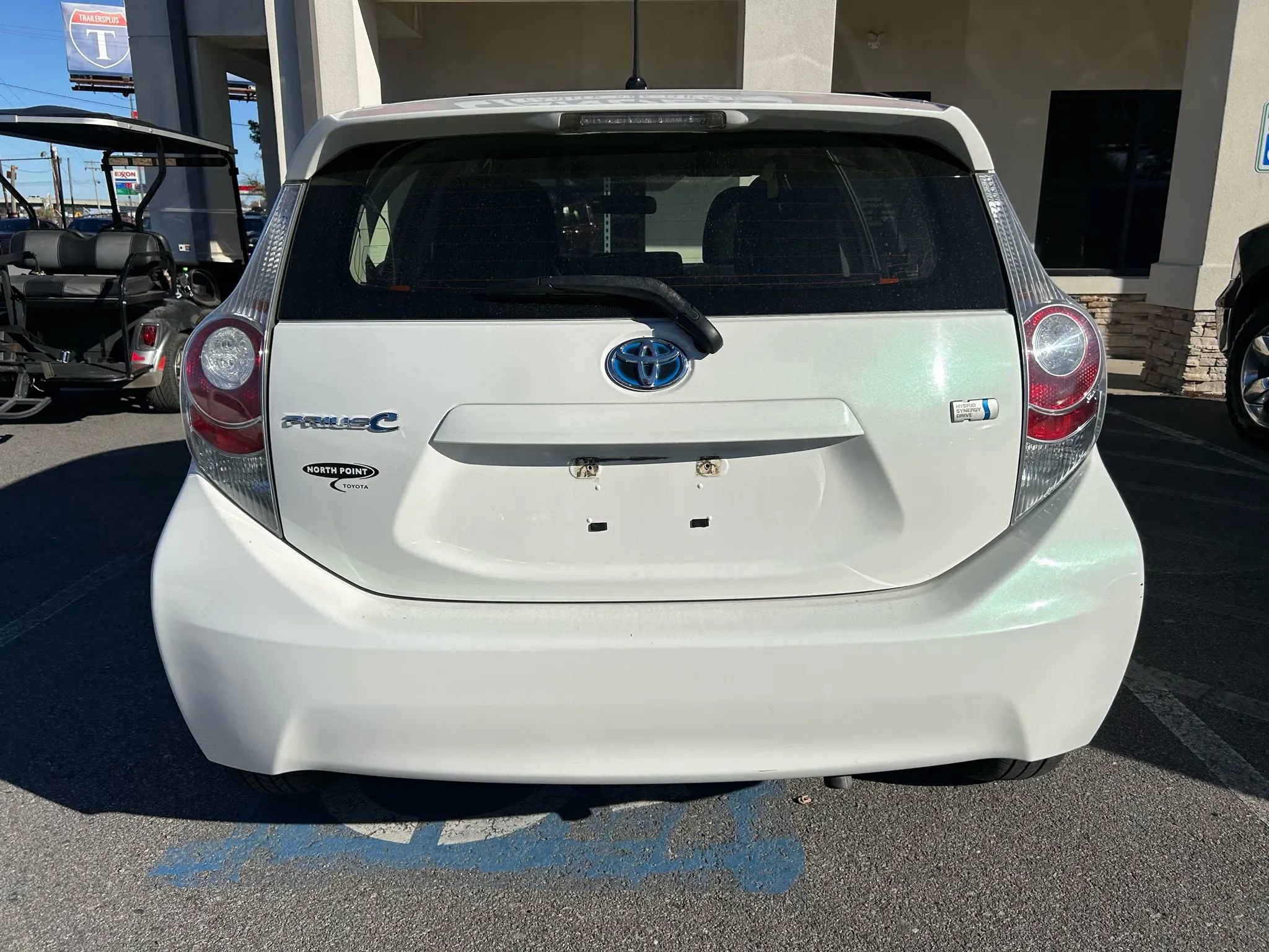 Used 2013 Toyota Prius C One image 6