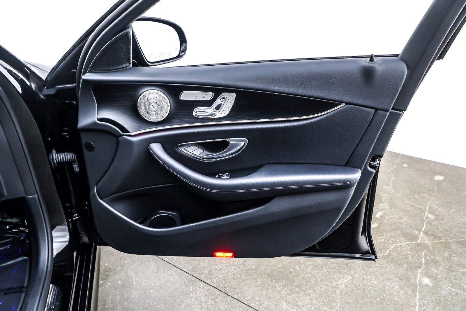 Used 2022 Mercedes-Benz E 350 Sedan image 25