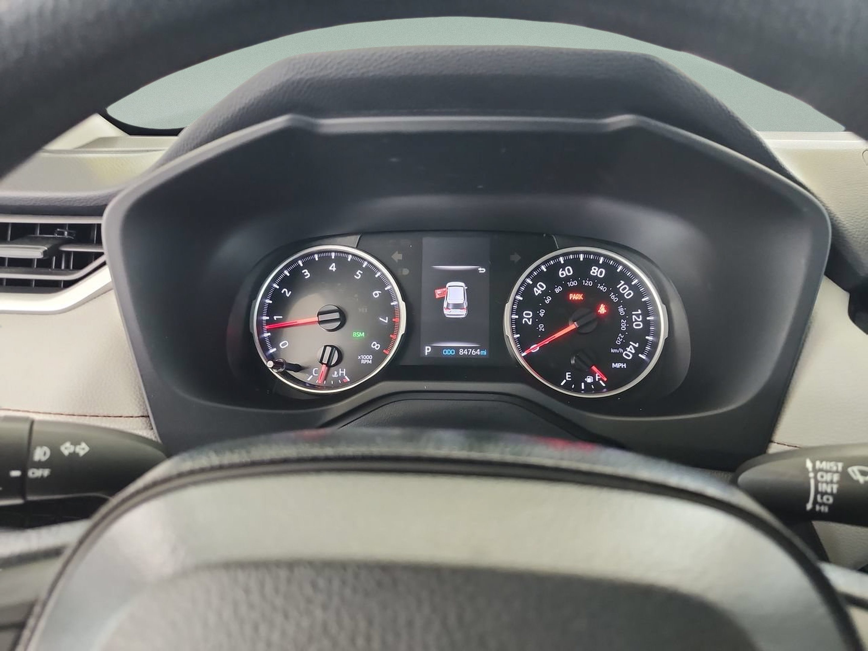 Used 2021 Toyota RAV4 XLE FWD image 10