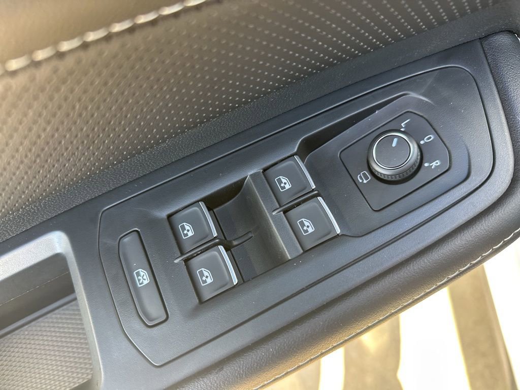 New 2026 Volkswagen Atlas SEL Premium R-Line image 11