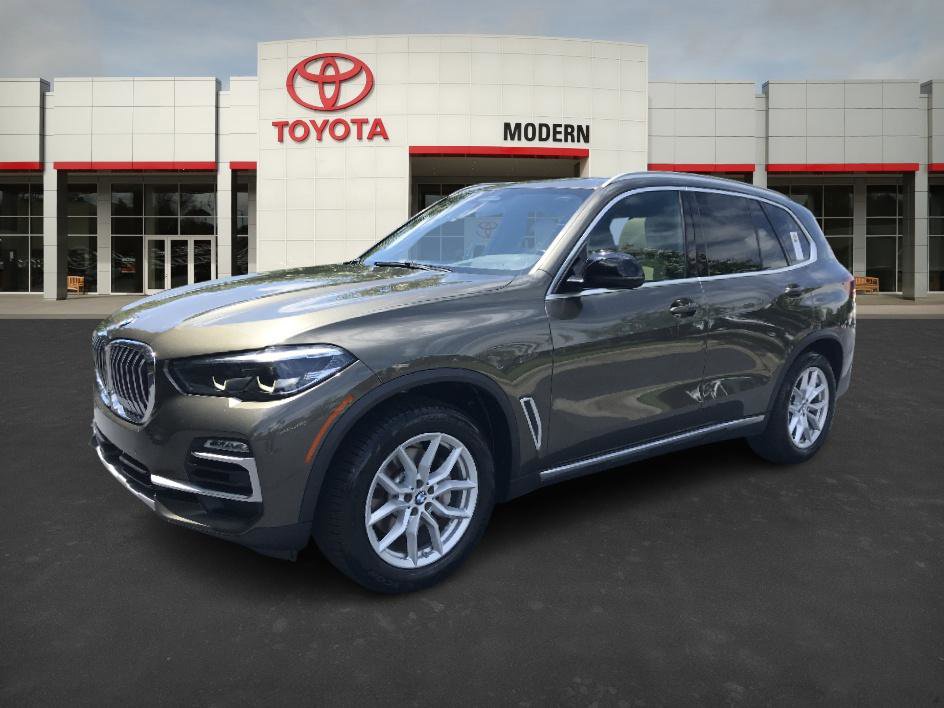 Used 2021 BMW X5 xDrive40i w/ Premium Package