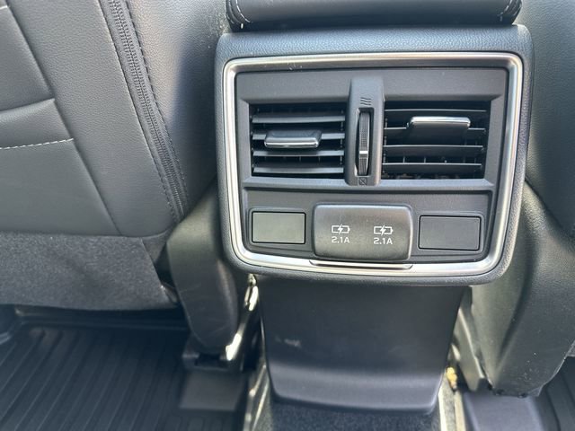 Used 2024 Subaru Forester Limited AWD/4WD image 31