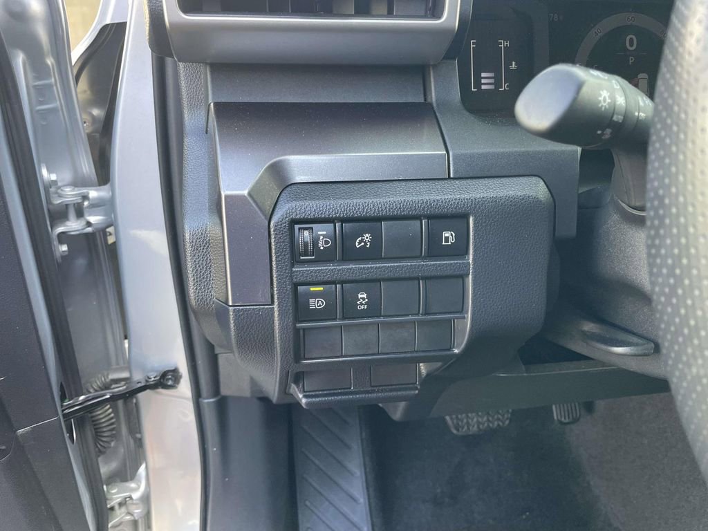 Used 2025 Toyota 4Runner SR5 image 30