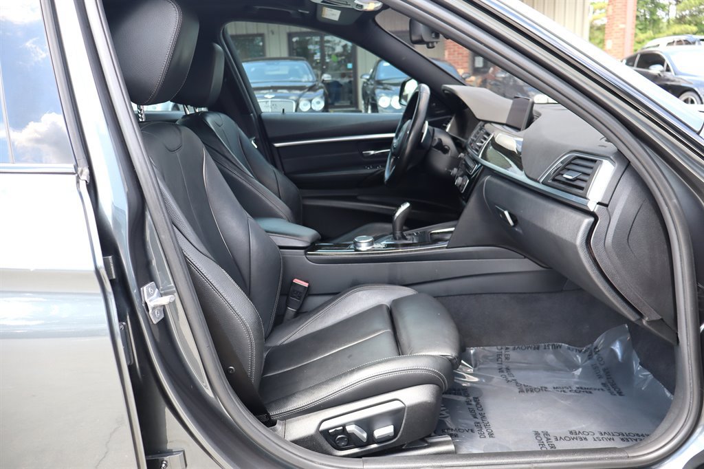 Used 2018 BMW 340i Sedan RWD image 18