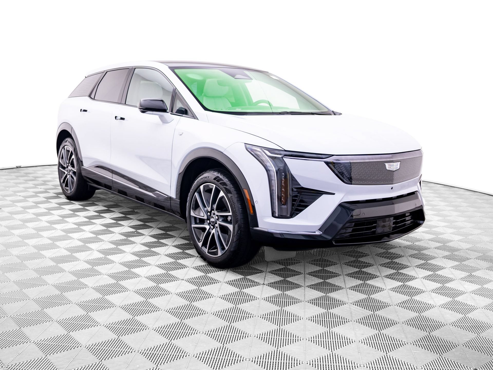 New 2027 Cadillac Optiq Sport w/ LPO, Floor Liner Package AWD/4WD image 7