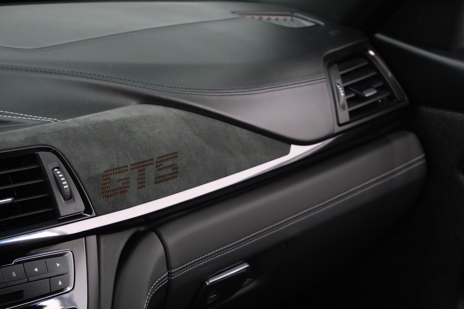 Used 2016 BMW M4 GTS RWD image 30