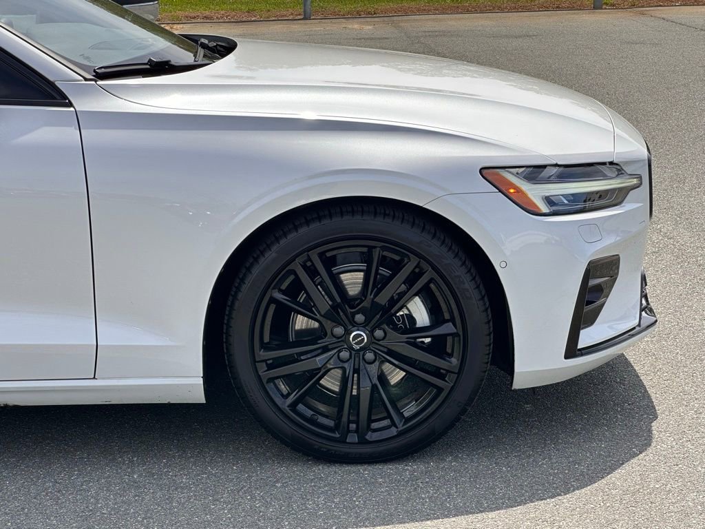 Used 2024 Volvo S60 B5 Plus image 47