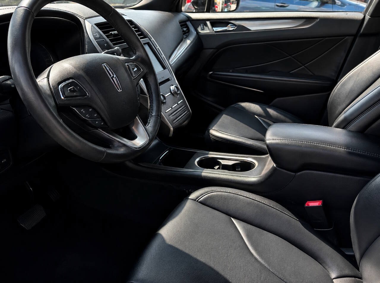 Used 2018 Lincoln MKC Premiere AWD/4WD image 5